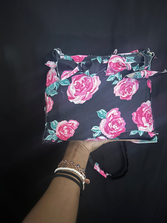 Elegant floral cross body purse